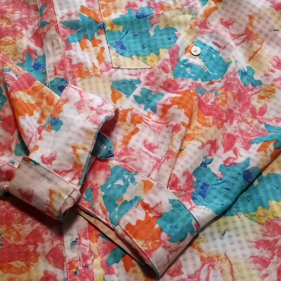 Notations Floral Sheer Quarter Sleeve Button Up Blouse size L 2 Front Pockets - Picture 3 of 4